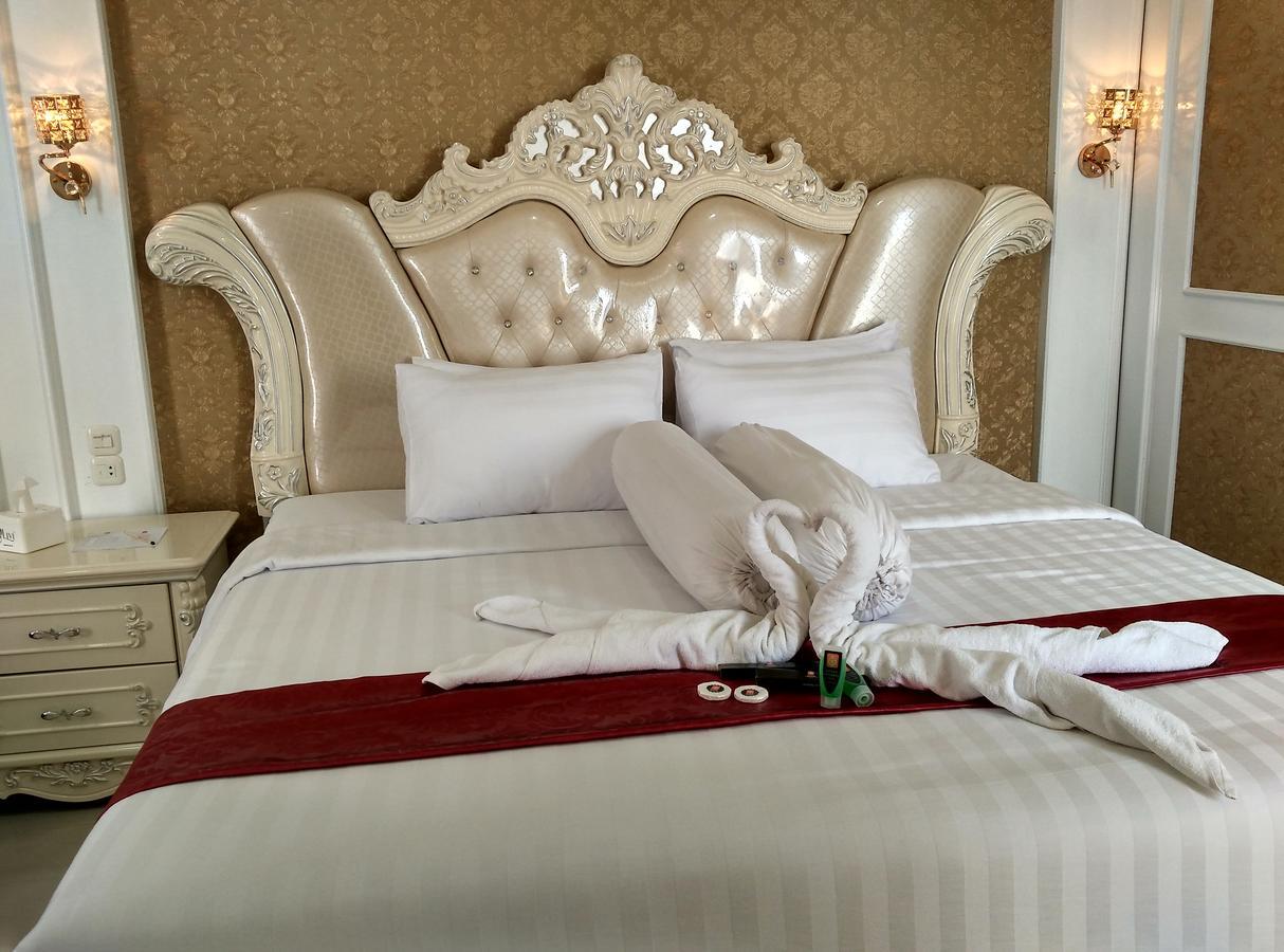 Grand Indobaru Hotel Selatpanjang Exteriör bild