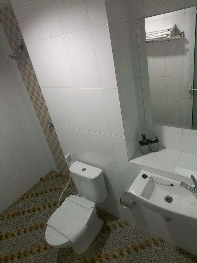 Grand Indobaru Hotel Selatpanjang Exteriör bild