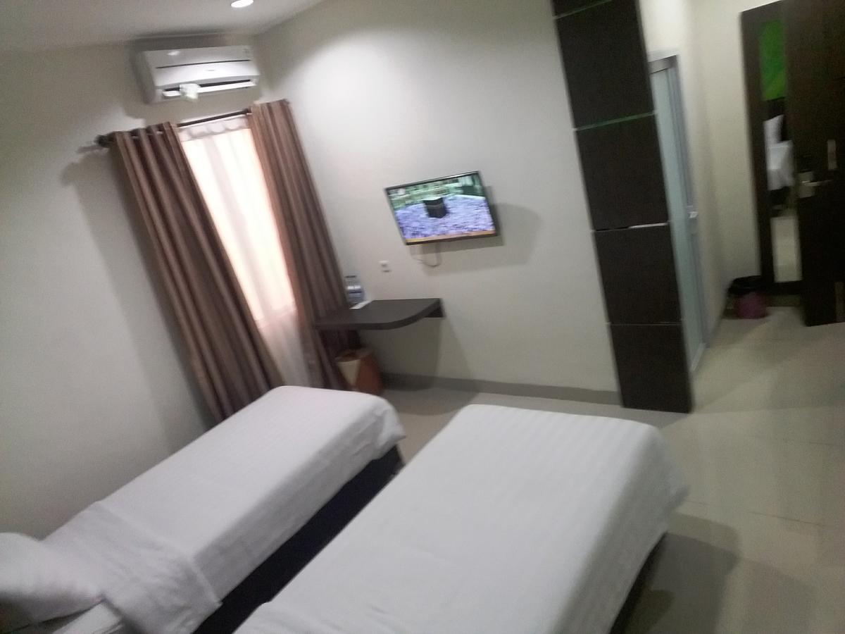 Grand Indobaru Hotel Selatpanjang Exteriör bild