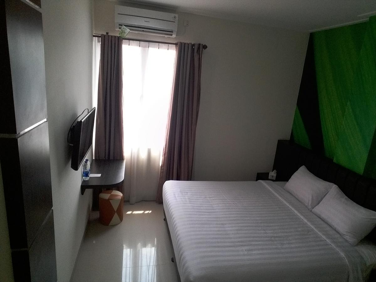 Grand Indobaru Hotel Selatpanjang Exteriör bild